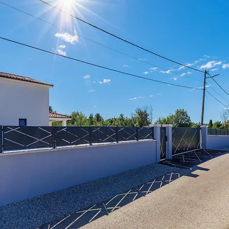 Eroa Villa Zminj