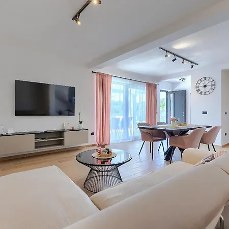 Eroa Villa Zminj